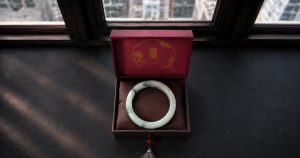 Giá ngọc phỉ thuý tại cửa hàng Tâm An
