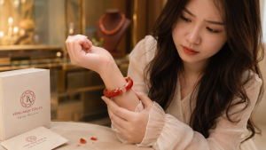 Vòng mã não bị vỡ cần được kiểm tra kỹ vết nứt, cạnh sắc và mức độ hư hỏng trước khi tiếp tục sử dụng.